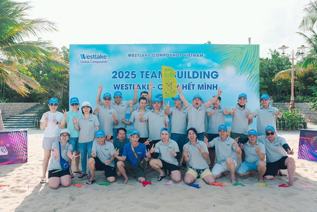 Westlake Compounds Việt Nam được công nhận Nơi làm việc tốt nhất châu Á 2025- Ảnh 2.