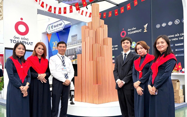 Ống đồng Toàn Phát nhận giải Doanh nghiệp đóng góp xuất sắc vì xã hội- Ảnh 2.