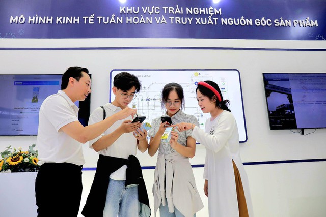 M&atilde; QR truy xuất nguồn gốc: Điểm nhấn c&ocirc;ng nghệ tại Khu trưng b&agrave;y Khởi nghiệp Kiến quốc - Ảnh 1.