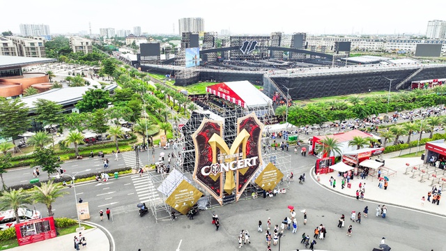 Hàng vạn khán giả hòa nhịp tại The Global City trong Anh Trai Vượt Ngàn Chông Gai- Ảnh 8. Hàng vạn khán giả hòa nhịp tại The Global City trong Anh Trai Vượt Ngàn Chông Gai- Ảnh 8.