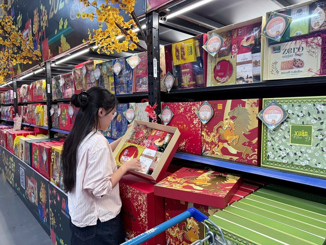 MM Mega Market Việt Nam tăng 30% hàng hóa phục vụ Tết Bính Ngọ, khuyến mãi lớn kéo dài 40 ngày - Ảnh 2.