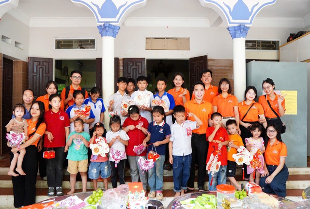 Anh ngữ SEC nhìn lại hành trình năm 2025 - Dấu ấn qua từng bước phát triển - Ảnh 3.