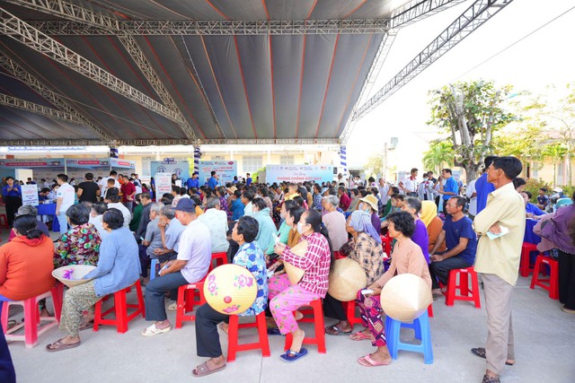 Đẩy lùi đột quỵ từ chăm sóc chủ động: Long Châu triển khai chuỗi chương trình tầm soát miễn phí cho cộng đồng- Ảnh 3.