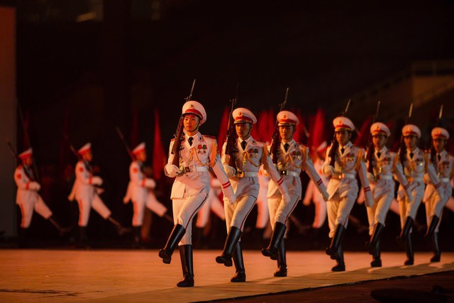 Khoảnh khắc thăng hoa tại concert Dưới lá cờ vẻ vang của Đảng- Ảnh 3.