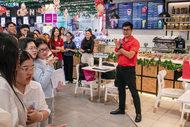 Sinh viên Western Sydney Việt Nam bắt đầu “thực nghiệm” tại Central Retail và L’Oréal- Ảnh 2.