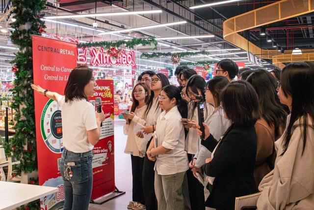 Sinh viên Western Sydney Việt Nam bắt đầu “thực nghiệm” tại Central Retail và L’Oréal- Ảnh 4.