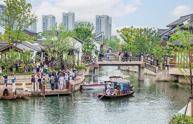 Da Nang Downtown và mô hình “thành phố thu nhỏ bên sông” trên thế giới - Ảnh 1.