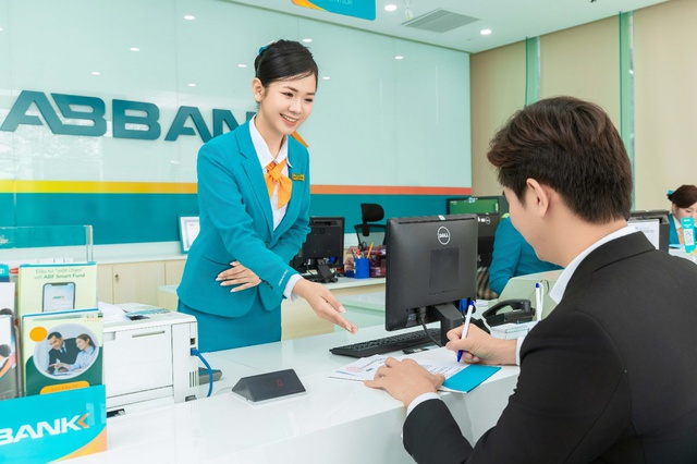 ABBANK được UBCKNN chấp thuận chào bán cổ phiếu ra công chúng - Ảnh 1.