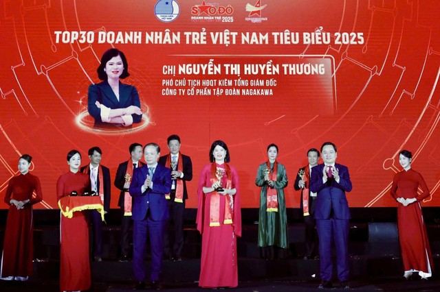 CEO Nagakawa nhận Tiến sĩ danh dự Đại học quốc tế Hoa Kỳ (IAU)- Ảnh 1.