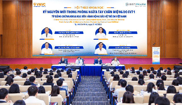 Giải mã "cơn sốt" vắc xin tay chân miệng tại VNVC- Ảnh 3.