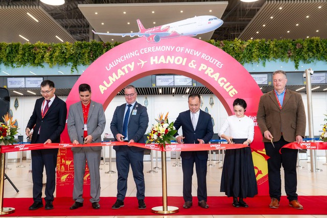 Khai trương đường bay đến Almaty và Praha, Vietjet mở thêm kết nối giữa Việt Nam và thế giới- Ảnh 1.