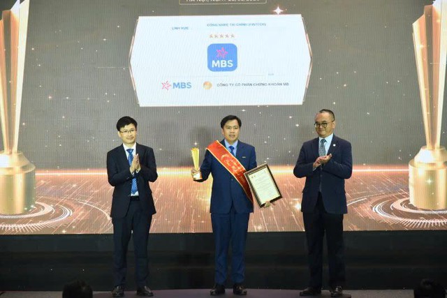 Nâng hạng mở cuộc đua mới: MBS tăng tốc bằng công nghệ, dữ liệu và AI - Ảnh 2.