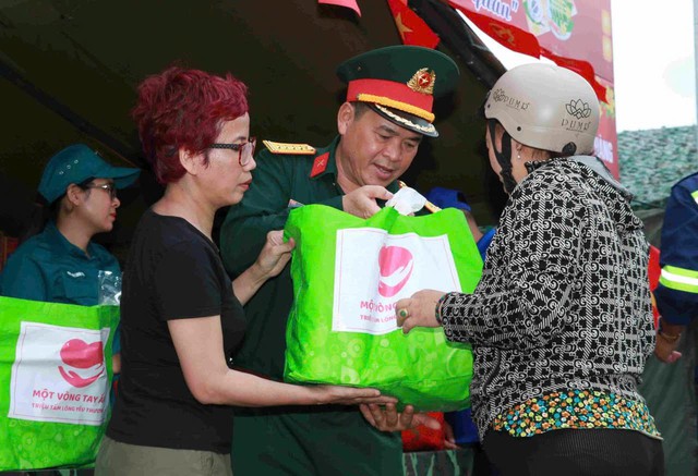 Tết ở Hòa Thịnh - và câu chuyện dài hơn một mùa Xuân - Ảnh 1.