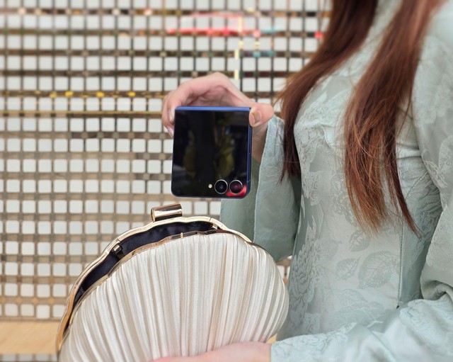 Tết l&agrave; l&uacute;c người trẻ muốn l&agrave;m mới mọi thứ, kể cả chiếc điện thoại- Ảnh 3.