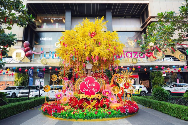 Chợ Lớn gi&aacute;p Tết: T&igrave;m phong vị cũ, check-in Phố Mai rực rỡ sắc xu&acirc;n- Ảnh 5.