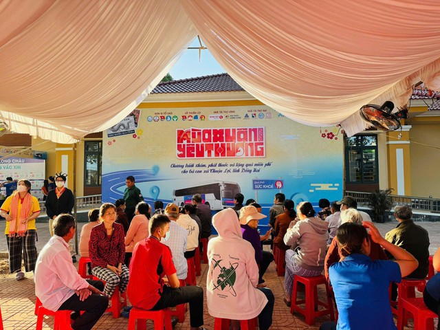 Gieo Xuân ấm từ lòng sẻ chia: Hành trình vì cộng đồng của Long Châu - Ảnh 10.