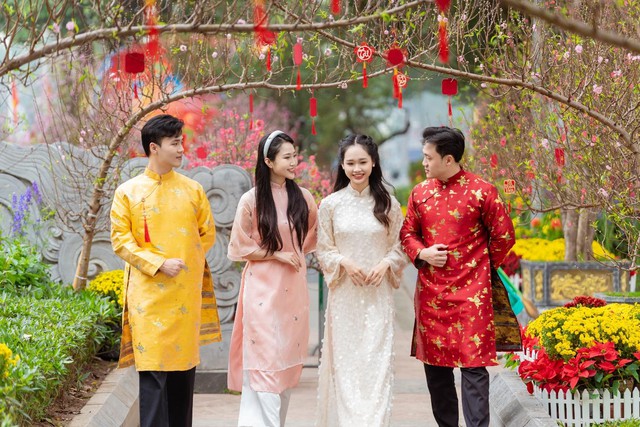 H&agrave; Nội, Sa Pa, Hạ Long, H&agrave; Nam nhộn nhịp kh&aacute;ch du xu&acirc;n ngay từ những ng&agrave;y đầu năm mới- Ảnh 2.