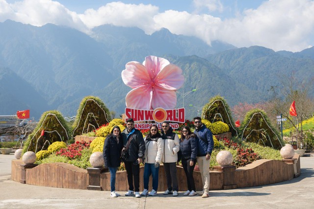 H&agrave; Nội, Sa Pa, Hạ Long, H&agrave; Nam nhộn nhịp kh&aacute;ch du xu&acirc;n ngay từ những ng&agrave;y đầu năm mới- Ảnh 3.