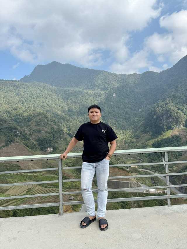 Chàng trai Nguyễn Viết Hùng đam mê khởi nghiệp với ngành Digital Marketing- Ảnh 2.