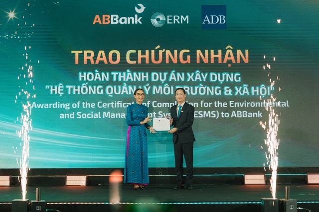ABBANK ra mắt nhận diện thương hiệu mới: Tiếp nối triết lý phụng sự khách hàng và cộng đồng- Ảnh 4.