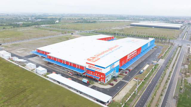 Giao Hàng Nhanh khai trương trung tâm trung chuyển Hưng Yên, tăng tốc đua logistics- Ảnh 1.