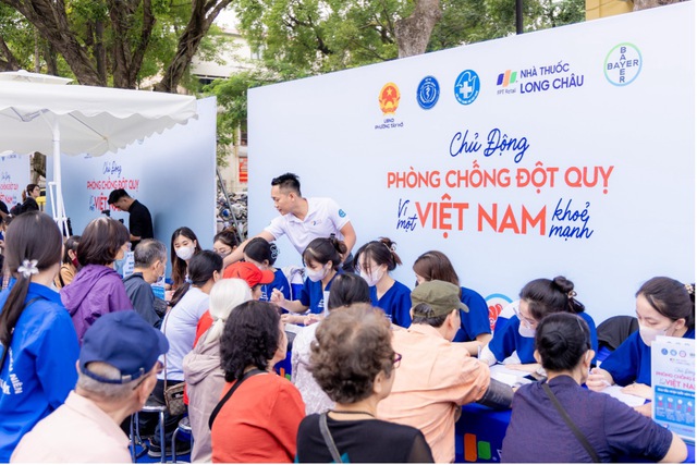 Long Châu, Bayer hợp tác chiến lược Cục Phòng bệnh trong phòng, quản lý đột quỵ - Ảnh 4.
