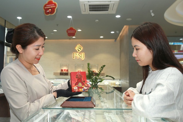 Khi vàng “nhập cuộc” blind box Tết Bính Ngọ - Ảnh 2.