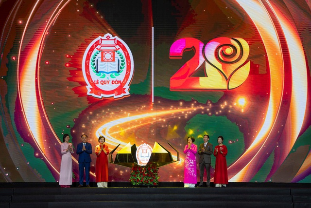 20 học sinh song sinh và câu chuyện giáo dục về sự đồng hành, tôn trọng khác biệt - Ảnh 3.