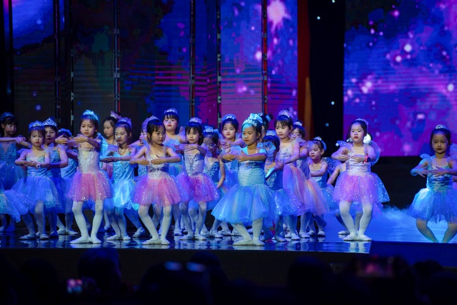 20 học sinh song sinh và câu chuyện giáo dục về sự đồng hành, tôn trọng khác biệt - Ảnh 4.