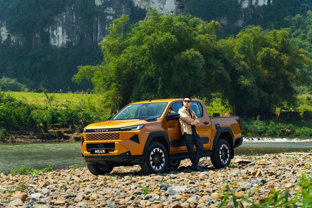 Bền bỉ cho c&ocirc;ng việc, tinh tế cho gia đ&igrave;nh: Toyota Hilux mới l&agrave; lời giải cho người đ&agrave;n &ocirc;ng đa nhiệm- Ảnh 1.