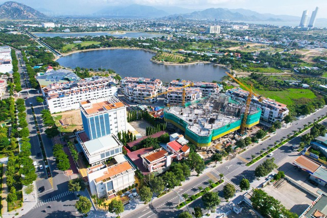 Hacom Tower – Tòa tháp biểu tượng đúng nghĩa của đô thị Nam Khánh Hòa - Ảnh 1.