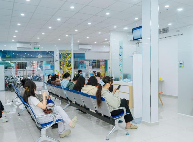 Chặn nguy cơ ung thư cổ tử cung từ sớm: Long Châu tầm soát HPV miễn phí cho cộng đồng- Ảnh 2.