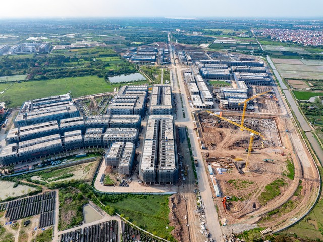 Chạy xuyên dự án của Sunshine Group, đường nối Hoàng Quốc Việt kéo dài giờ ra sao? - Ảnh 2.