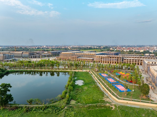 Chạy xuyên dự án của Sunshine Group, đường nối Hoàng Quốc Việt kéo dài giờ ra sao? - Ảnh 5.