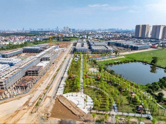 Chạy xuyên dự án của Sunshine Group, đường nối Hoàng Quốc Việt kéo dài giờ ra sao? - Ảnh 1.