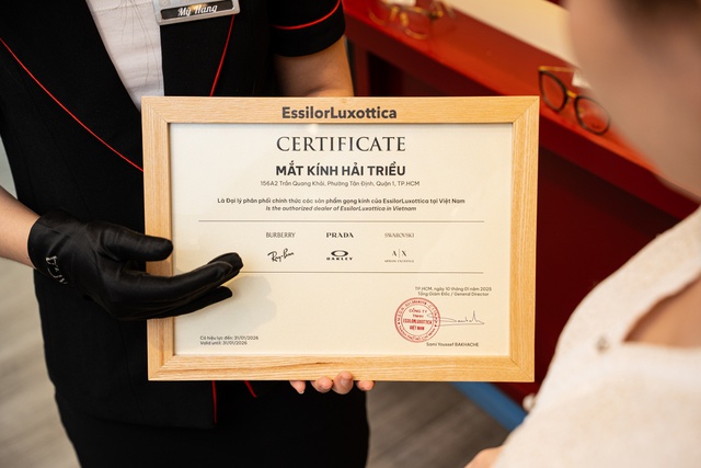 Mua kính RayBan chính hãng an tâm - Chỉ có tại đại lý uỷ quyền- Ảnh 1.