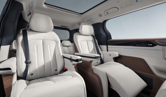 MPV cao cấp: thế hệ Limousine mới cho giới lãnh đạo- Ảnh 2.