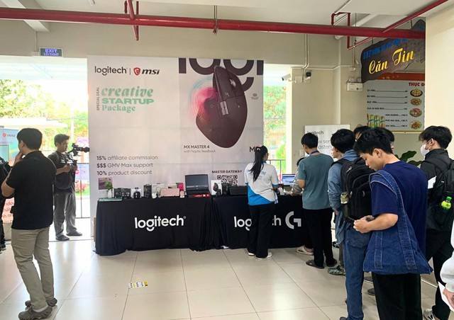 Logitech và TK Nguyễn mang “Creative Startup” đến cộng đồng sáng tạo trẻ - Ảnh 4.