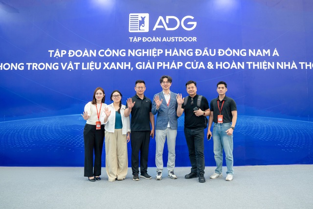 Tập đoàn Austdoor gây ấn tượng với gian hàng 600m2 tại Vietbuild 2026- Ảnh 2.