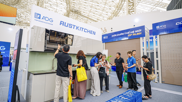 Tập đoàn Austdoor gây ấn tượng với gian hàng 600m2 tại Vietbuild 2026- Ảnh 4.