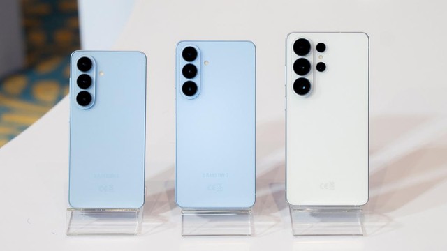 Galaxy S26 series: Có mấy phiên bản và điểm gì mới đáng mua? - Ảnh 1.