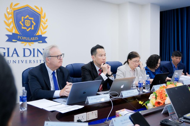 Một trường đại học tại Việt Nam đạt chuẩn kiểm định chất lượng giáo dục theo tiêu chuẩn THE-ICE- Ảnh 1.