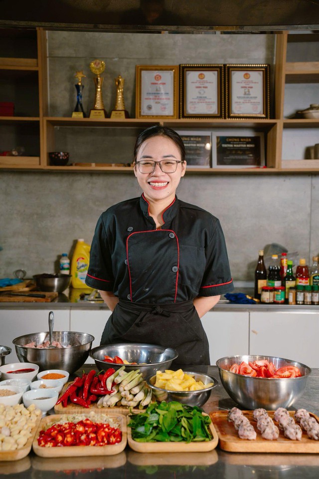 Mica - Tiệm Mì chua cay: Khi món ăn và trải nghiệm cùng tạo nên sức hút- Ảnh 1.