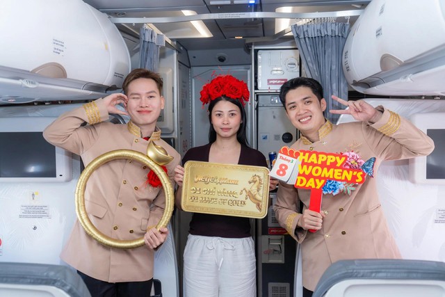 Check-in chuyến bay 8/3, nữ h&agrave;nh kh&aacute;ch &ldquo;ẵm&rdquo; lu&ocirc;n 1 chỉ v&agrave;ng may mắn- Ảnh 3.