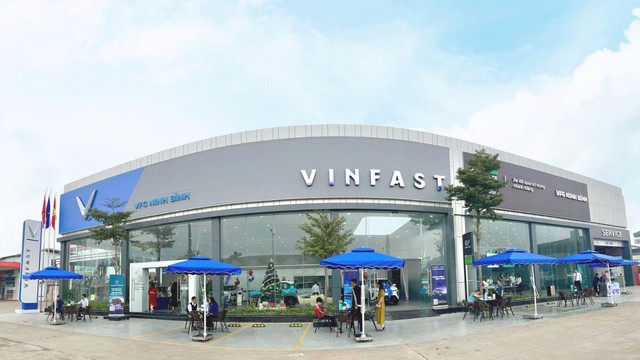 Doanh nhân “kỳ cựu” trong ngành ô tô đầu tư "tất tay" vào hệ thống đại lý VinFast- Ảnh 1.
