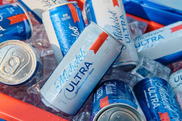Bia mới Michelob ULTRA: Vị bia vượt trội cho lối sống năng động - Ảnh 2.