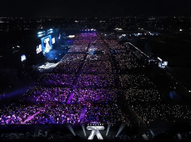 Bất động sản thăng hạng tại “thành phố vạn lễ hội” Van Phuc City- Ảnh 1.