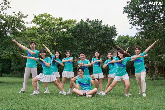 Đồng phục in chuyển nhiệt: Lựa chọn ph&ugrave; hợp cho team building v&agrave; hoạt động ngo&agrave;i trời - Ảnh 1.