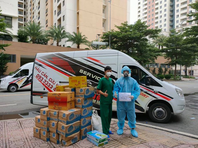 Chủ gara tín nhiệm tải van GAZ để cân siêu mô tô - Ảnh 4.