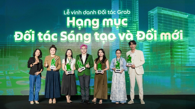 Grab vinh danh đối t&aacute;c thương nh&acirc;n tại Hội nghị Nh&agrave; h&agrave;ng v&agrave; Đối t&aacute;c năm thứ 3 li&ecirc;n tiếp - Ảnh 2.